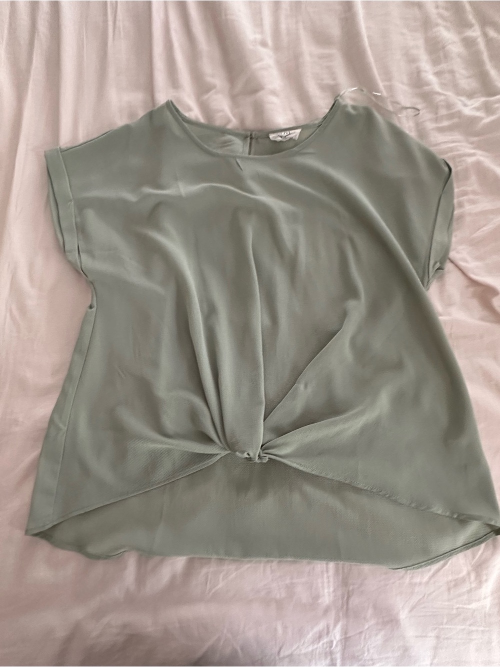 Olive & Oak Sage Green Knot-Front Short Sleeve Blouse